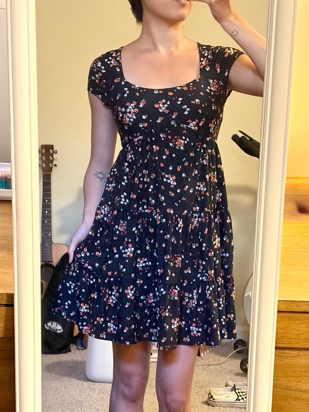 Black Floral Dress Size Small Like New